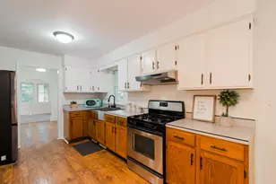 1054 Haines St NW, Grand Rapids, MI 49504 - Photo 10