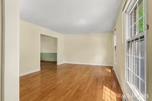6197 Dunbarton St SE, Ada, MI 49301 - Photo 4
