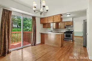 6197 Dunbarton St SE, Ada, MI 49301 - Photo 10