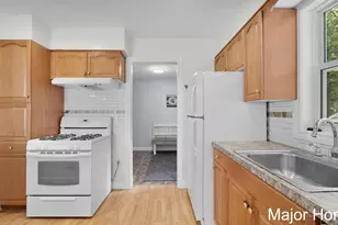 4863 Byron Center Ave SW, Wyoming, MI 49519 - Photo 12