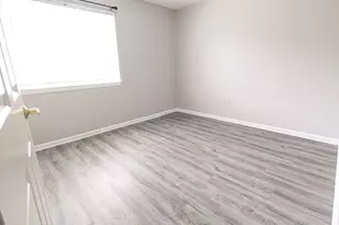 22063 Fairlane Blvd, Woodhaven, MI 48183 - Photo 8
