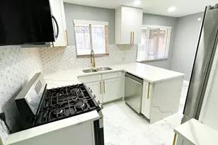 19016 Nadol Dr, Southfield, MI 48075 - Photo 4