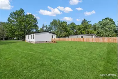720 Park, Howard City, MI 49329 - Photo 30