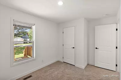 720 Park, Howard City, MI 49329 - Photo 14