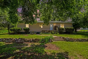 953 Weaver Rd, Bronson, MI 49028 - Photo 2