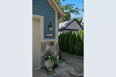 3911 Lakewood Drive, Waterford, MI 48329 - Photo 46