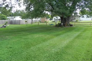 329 North Lakeview Ave, Sturgis, MI 49091 - Photo 12