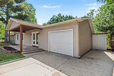 516 Evart Street, Cadillac, MI 49601 - Photo 2