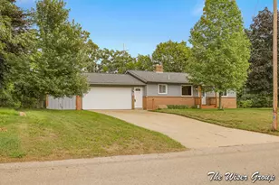 1861 Rupert St NE, Grand Rapids, MI 49525 - Photo 62