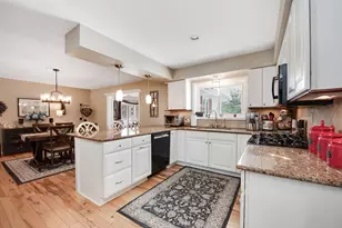 4546 Rohr Rd, Lake Orion, MI 48359 - Photo 4