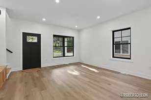 5109 Carson Ave SW, Wyoming, MI 49548 - Photo 8