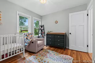 1074 Washtenaw Dr NE, Grand Rapids, MI 49505 - Photo 16