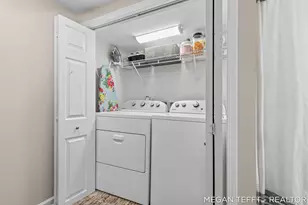 1074 Washtenaw Dr NE, Grand Rapids, MI 49505 - Photo 24