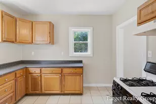 2129 Stafford Ave SW, Grand Rapids, MI 49507 - Photo 16