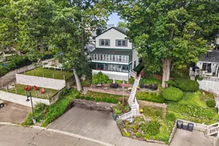 77 Park Ave, South Haven, MI 49090 - Photo 2