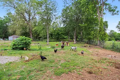 13510 Martinsville Road, Belleville, MI 48111 - Photo 24