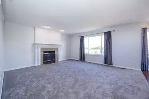 7798 Greene Farm Dr, Ypsilanti, MI 48197 - Photo 16