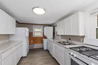 2324 Hughes Avenue, Norton Shores, MI 49441 - Photo 10