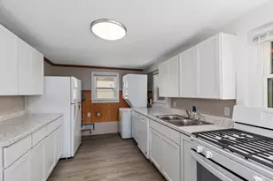 2324 Hughes Ave, Norton Shores, MI 49441 - Photo 10