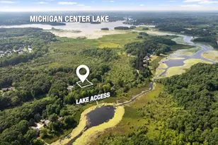 3 Peninsula Dr, Jackson, MI 49201 - Photo 2