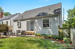 1336 Philadelphia Ave SE, Grand Rapids, MI 49506 - Photo 20