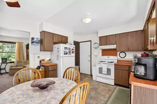 239 Pine Ridge Rd, Battle Creek, MI 49017 - Photo 32
