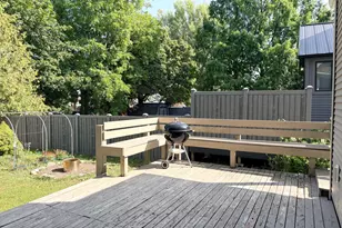 607 Pine St, Manistee, MI 49660 - Photo 36