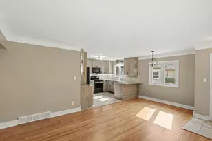 138 Pleasant Ridge Dr, Saline, MI 48176 - Photo 6