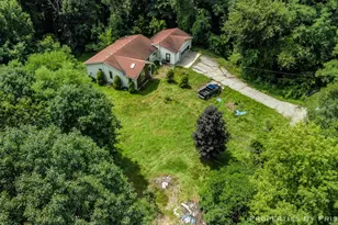 9284 Pine Island Dr NE, Sparta, MI 49345 - Photo 6