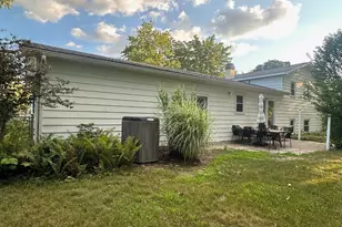 1804 Carlsbrook Ln, Portage, MI 49024 - Photo 18