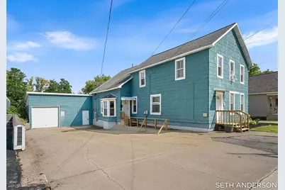 1748 Lakeshore Drive, Muskegon, MI 49441 - Photo 6