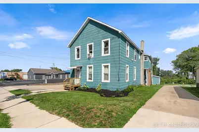 1748 Lakeshore Drive, Muskegon, MI 49441 - Photo 2