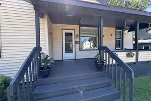 154 Carrier St NE, Grand Rapids, MI 49505 - Photo 2