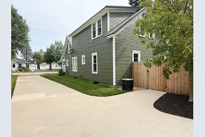 114 Cedar Street, Paw Paw, MI 49079 - Photo 38