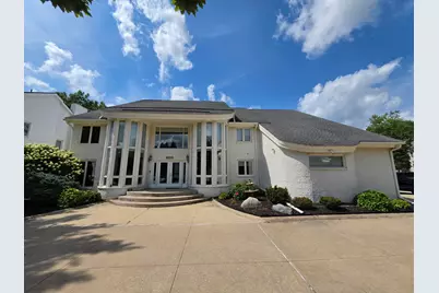6122 Trailwood Lane, West Bloomfield, MI 48322 - Photo 1