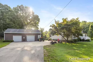 858 Kellogg Rd, Ionia, MI 48846 - Photo 2