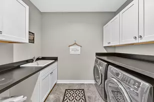 4010 Hollow Wood Dr, Portage, MI 49024 - Photo 40