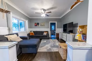 517 Quimby St NE, Grand Rapids, MI 49505 - Photo 2