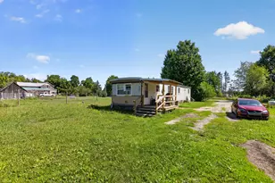 7137 S Deer Lake Rd, Reed City, MI 49677 - Photo 2