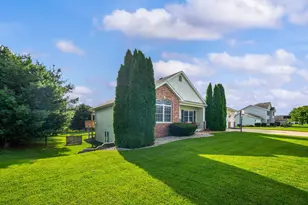 69265 Sundance Dr, Edwardsburg, MI 49112 - Photo 4