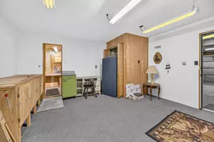 406 N Main St, Allegan, MI 49010 - Photo 32