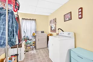 406 N Main St, Allegan, MI 49010 - Photo 18