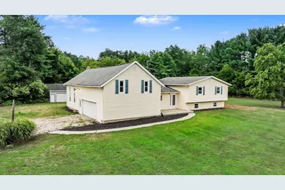 11867 4 Mile Road, Battle Creek, MI 49015 - Photo 2