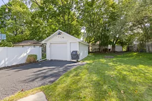 115 S Thompson St, Jackson, MI 49203 - Photo 32