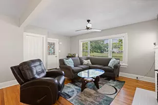 115 S Thompson St, Jackson, MI 49203 - Photo 8