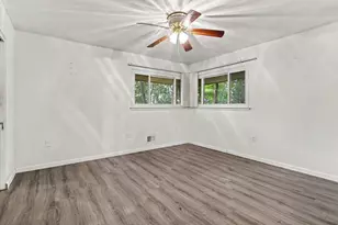 152 Hampton Rd, Benton Harbor, MI 49022 - Photo 6
