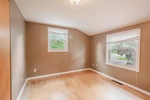 102 Lincolnwood Dr, Battle Creek, MI 49015 - Photo 22