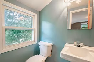 102 Lincolnwood Dr, Battle Creek, MI 49015 - Photo 24