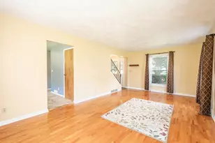 102 Lincolnwood Dr, Battle Creek, MI 49015 - Photo 8