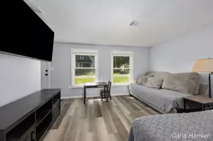305 Crescent St, Watervliet, MI 49098 - Photo 4